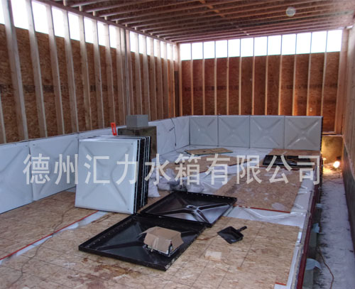 安裝中的搪瓷水箱